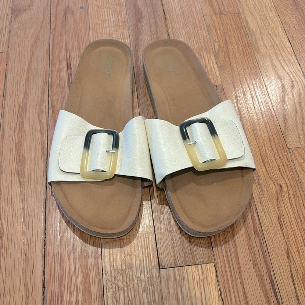 CREVO size 11 women’s slippers